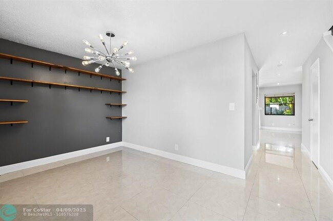 Foto del edificio - 2127 NE 11th Ave