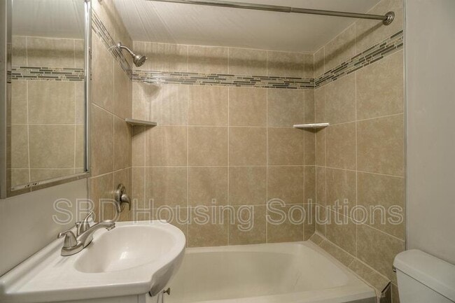 Foto del edificio - 528 S Arlington Ave