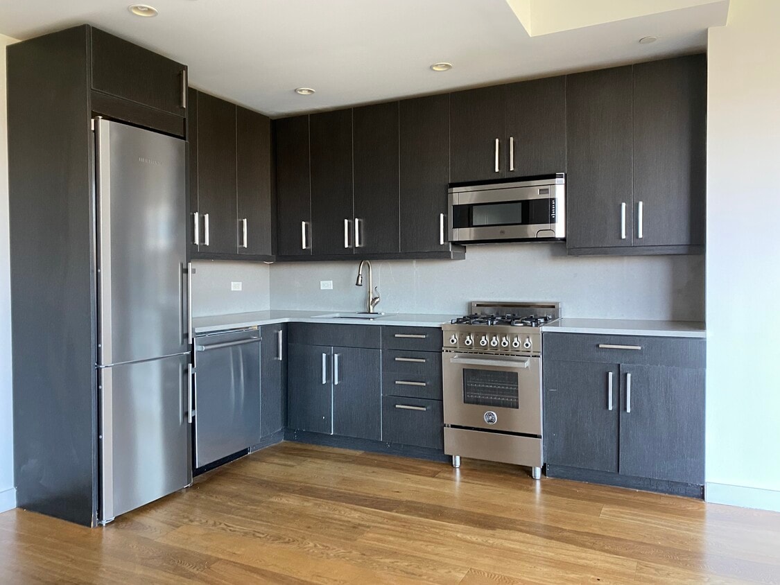 180 Nassau St Unit 9E, Brooklyn, NY 11201 Room for Rent in Brooklyn