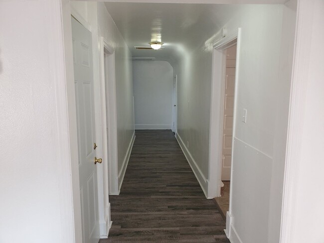 Building Photo - 100 N JAMESON TRIPLEX