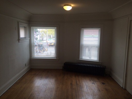 Building Photo - 2074 S Muskego Ave