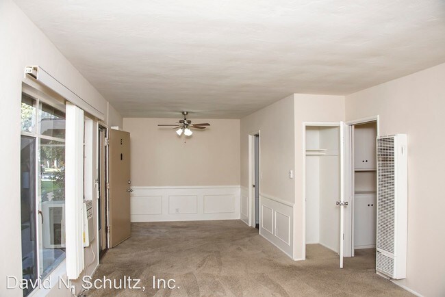 Foto del edificio - 315-319 N Howard St