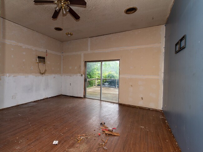 Foto del edificio - 7318 Valley Dr