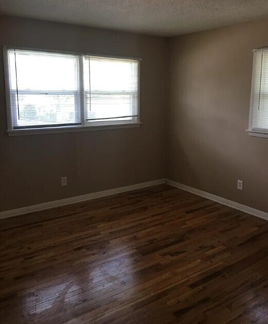 Foto del edificio - 1745 Pleasant Ct