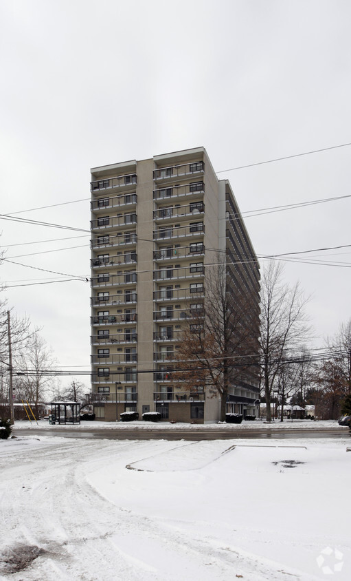 Primary Photo - Alpeter Apartments