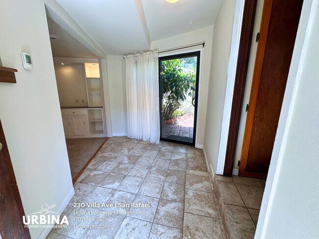 Foto del edificio - 230 Villa Ave