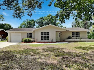 Building Photo - 341 SW 64th Ave