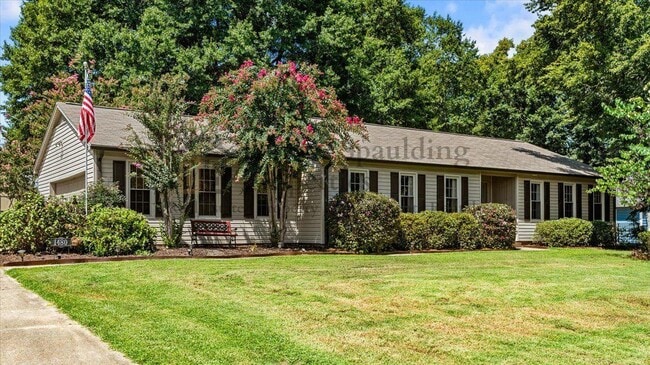 Foto del edificio - 1480 Spring Hill Cir