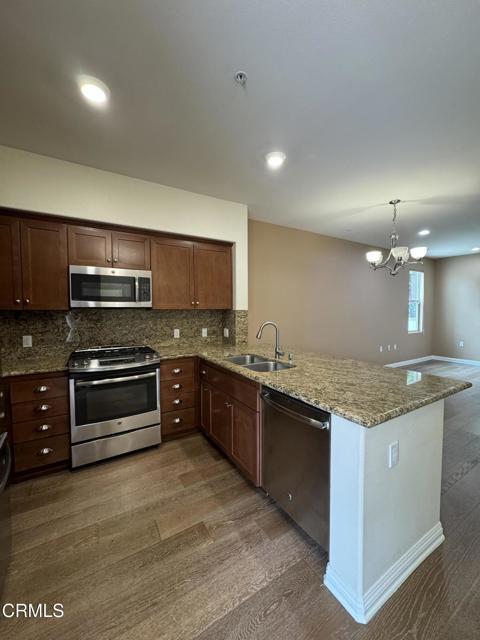 Foto del edificio - 28220 Highridge Rd