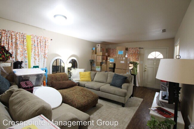 Foto del edificio - 3 br, 1 bath House - 310 Bandera