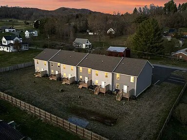 Foto del edificio - 12150 Arbor St