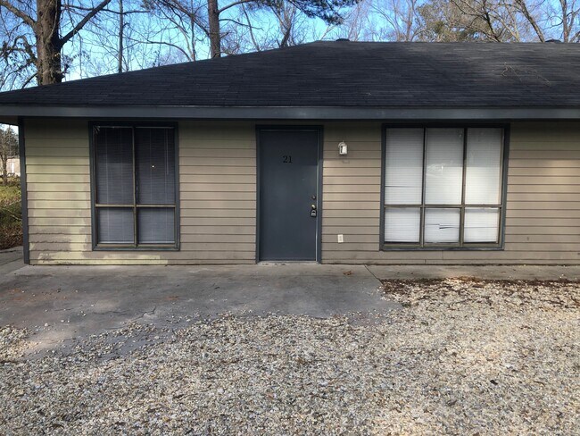 Building Photo - 45493 Sciara Ln