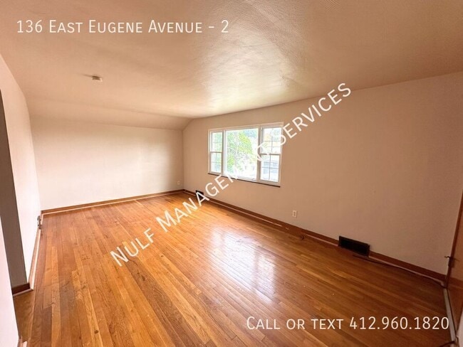 Foto del edificio - 136 E Eugene Ave