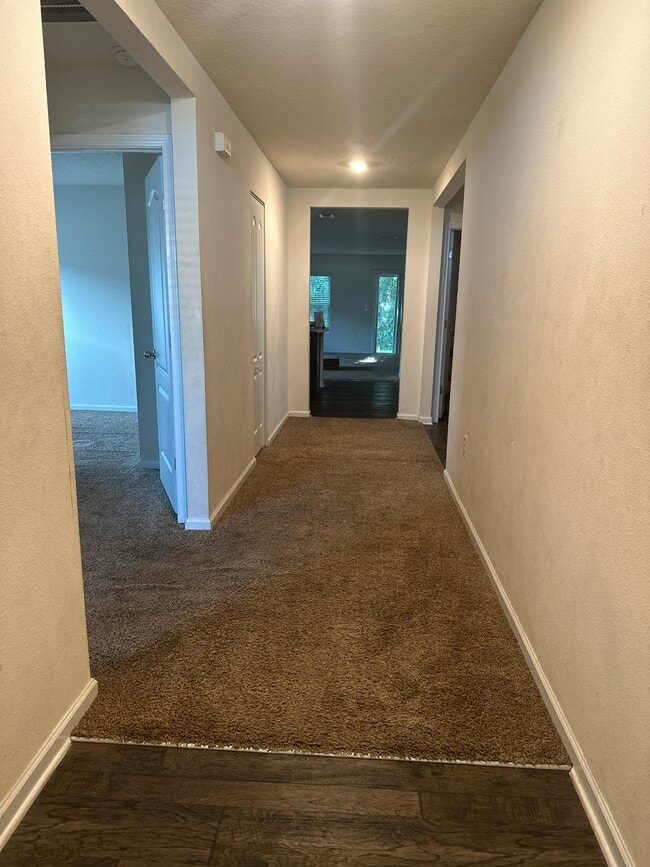 Foto del edificio - 3359 Garden Brook Rd