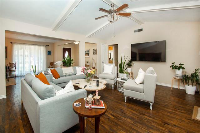 Foto del edificio - 4824 Harvest Hill Rd