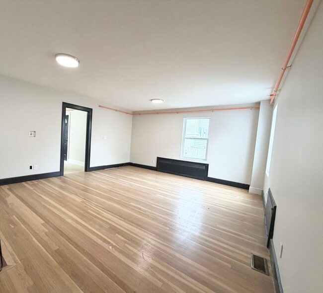 Foto del edificio - 3 1/2 Buffum St