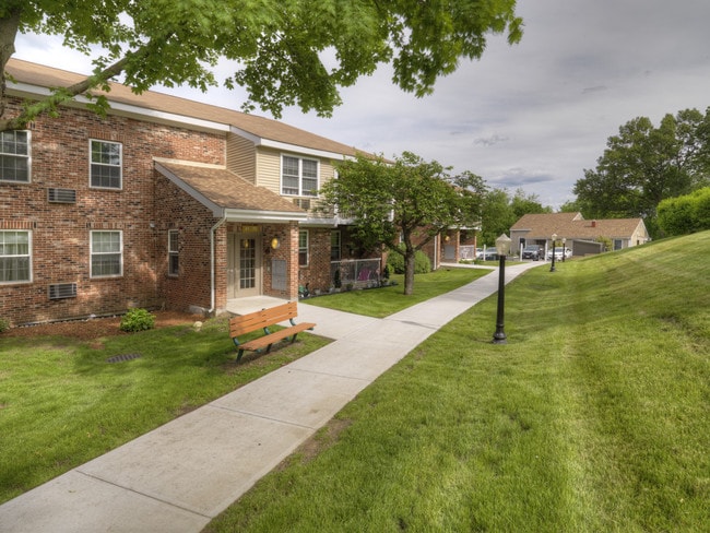 Summer Hill Glen Apartments Maynard, MA