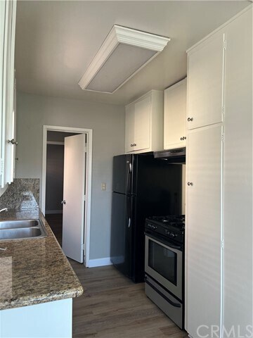 Foto del edificio - 233 Avenida Monterey