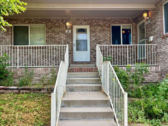 Photo - 9710 Huron St House