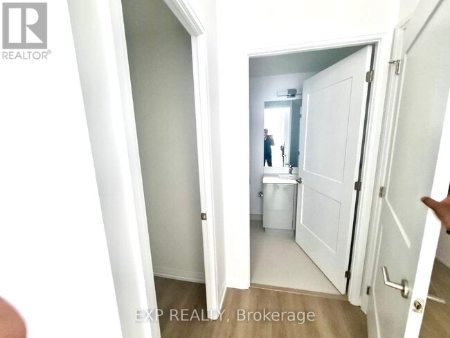 Photo du bâtiment - 25 Holly St