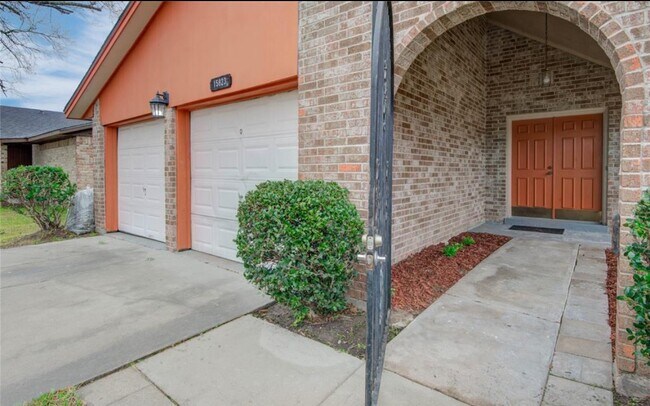 Building Photo - 15823 Ruppstock Dr