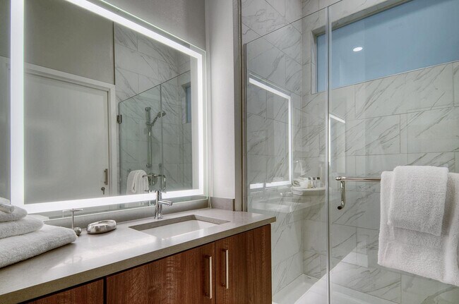 Building Photo - 400 San Antonio Rd