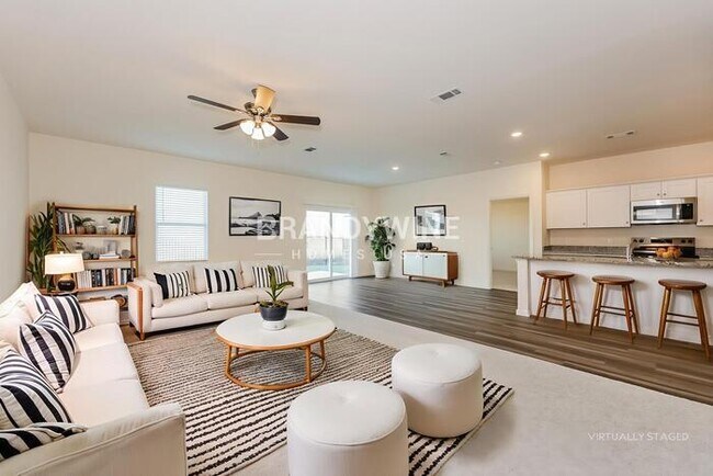 Building Photo - 8336 Sniptoe Dr