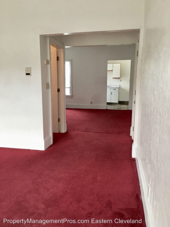 Foto del edificio - 1 br, 1 bath House - 14038 Superior Ave. #16