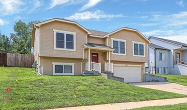 Building Photo - 2505 Sawmill Rd