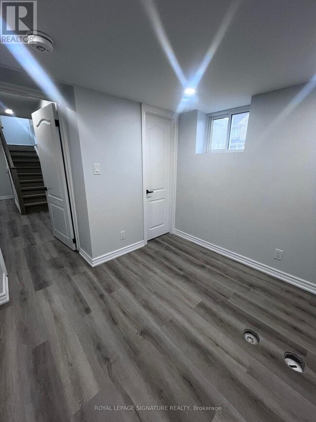 Building Photo - 999 Black Cherry Dr