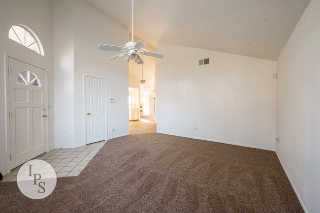 Building Photo - North West Fresno Home, 3BR/2BA, Lots of Amenities