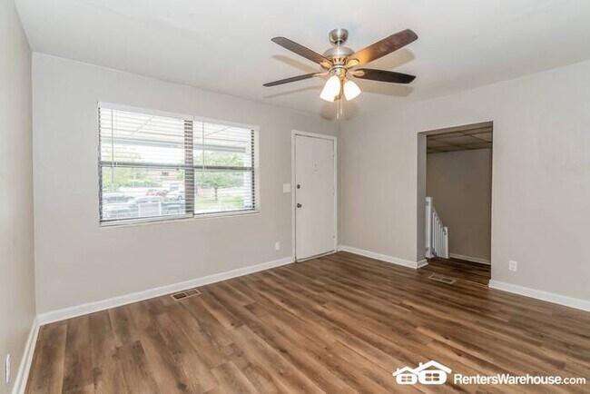 Rent price special! photo'