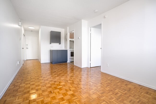 Living Room 1 - 5455 Rue de Terrebonne