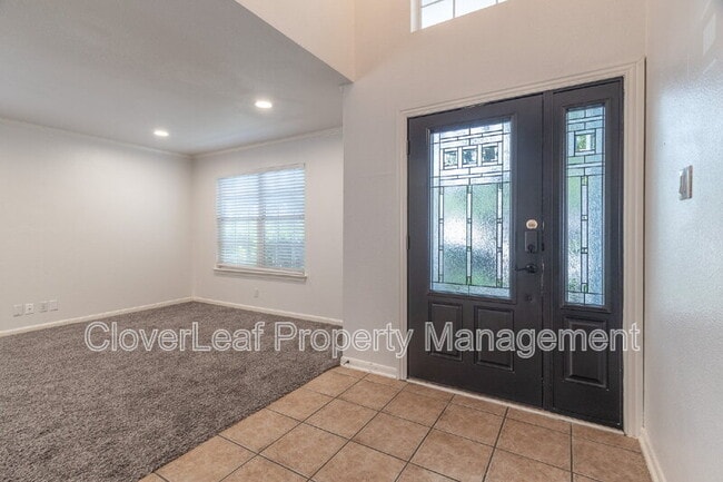 Building Photo - 108 Snowberry Dr