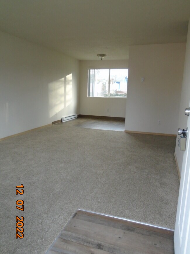 Foto del edificio - 390 Donna Ct