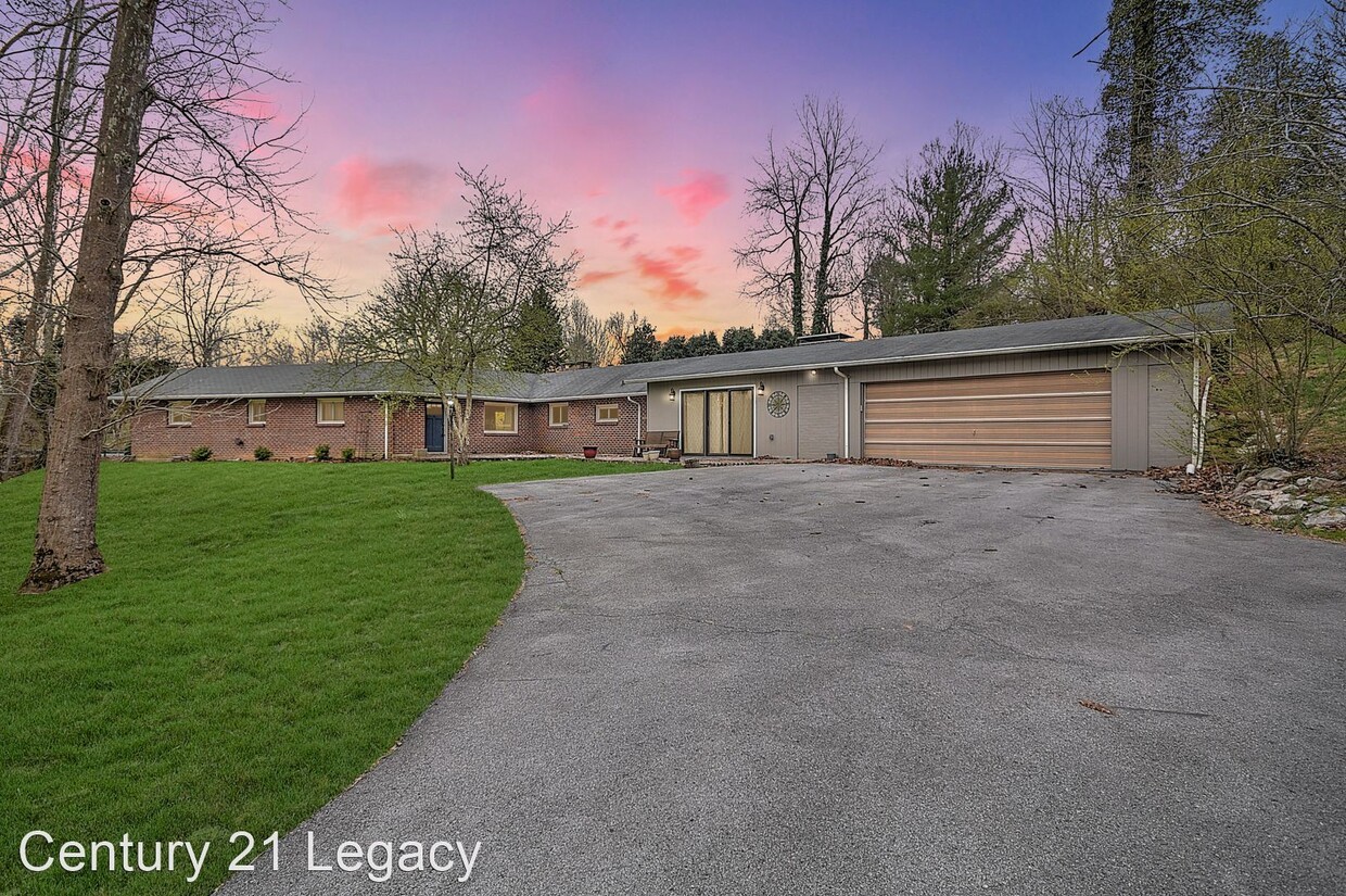 Primary Photo - 3 br, 2 bath House - 1758 Holston Drive