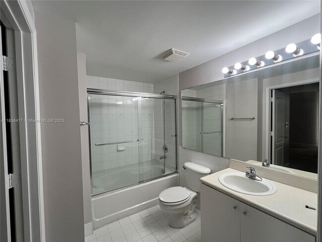 Foto del edificio - 5085 NW 7th St