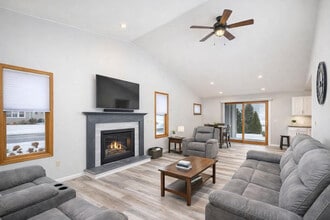 Building Photo - N307 Eastowne Ct