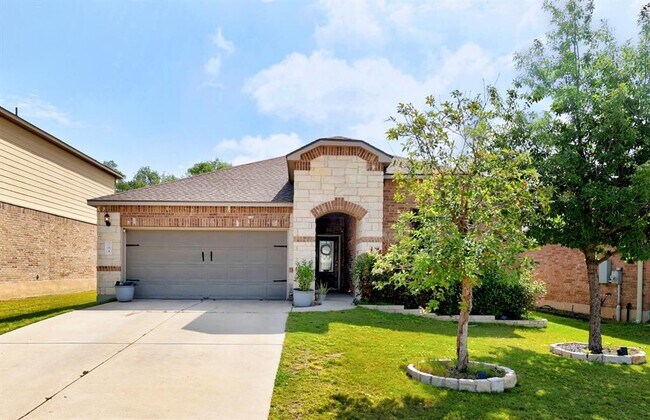 Foto del edificio - 744 Hoot Owl Ln S