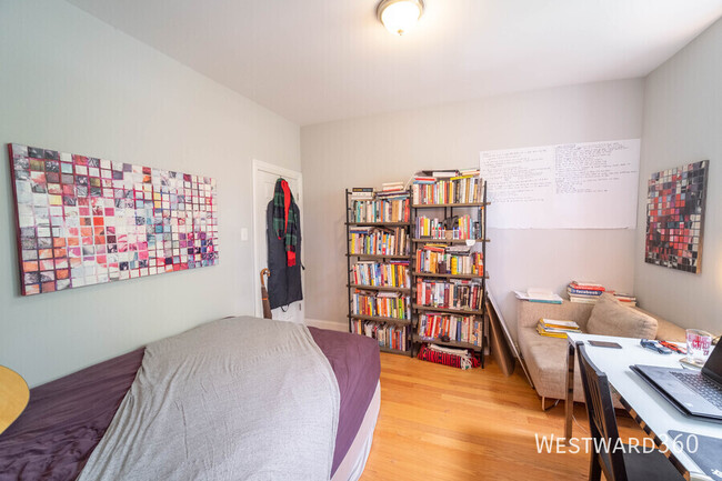 Foto del edificio - 2bed/1bath in amazing Logan Square location