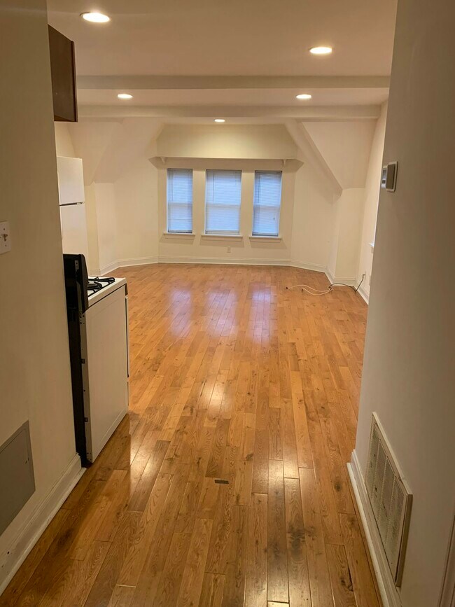 Photo - 6908 N Broad St Townhome