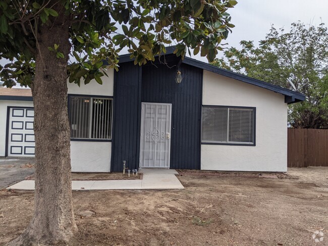 Building Photo - 2120 San Bernardo Ave