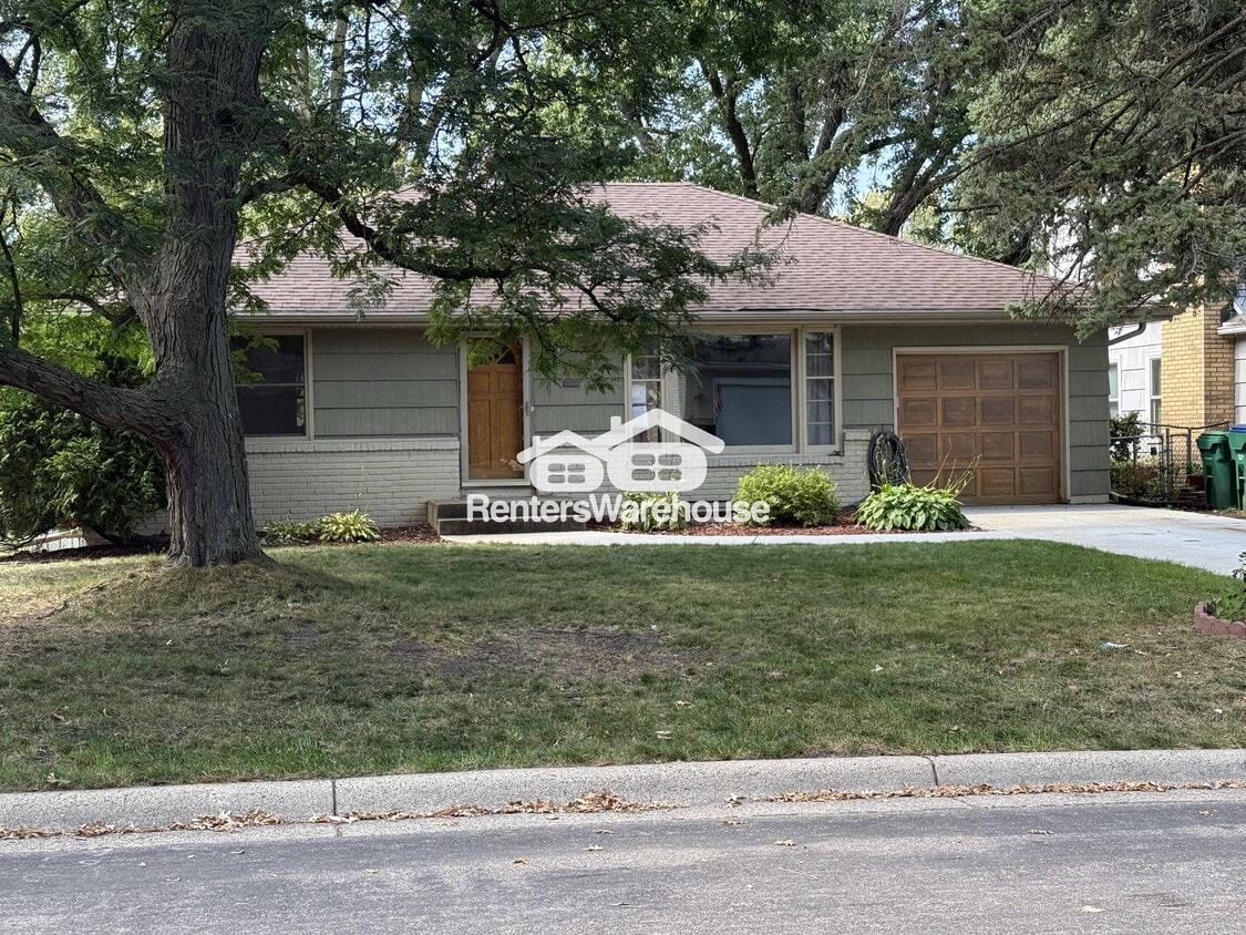 Primary Photo - 2580 Vernon Ave S