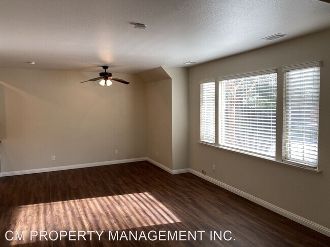 Building Photo - 3 br, 2.5 bath House - 16852-B De Witt Avenue
