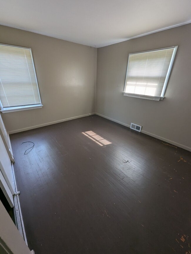 Building Photo - Welcome Home to 9312 Nelan!
