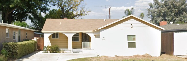 Foto del edificio - 15011 Hartland St