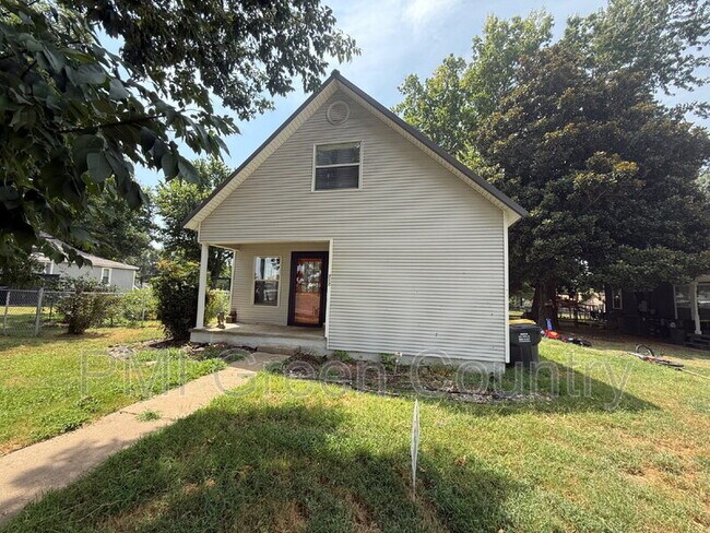 Foto del edificio - 212 W Pecan St
