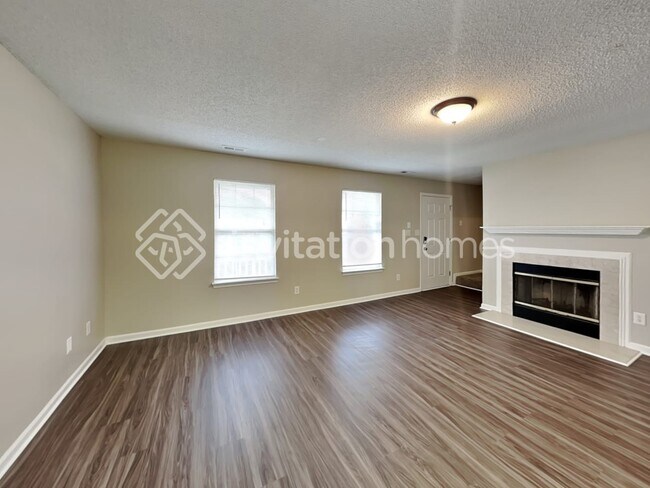 Building Photo - 2876 Signal Ct SW