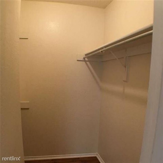 Foto del edificio - 2 br, 1.5 bath  - 6509 Hickock Dr