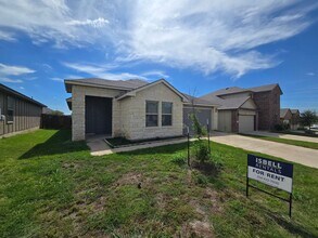Building Photo - 9704 Falme Ln